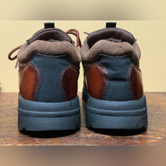 Men’s 9 Timberland Low/Mid Brown Leather Lug Sole Outdoorsman Woods Loafer Shoes - Picture 10 of 16